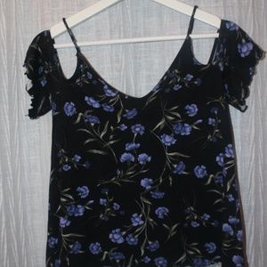 American Eagle Soft&Sexy Off the Shoulder Top